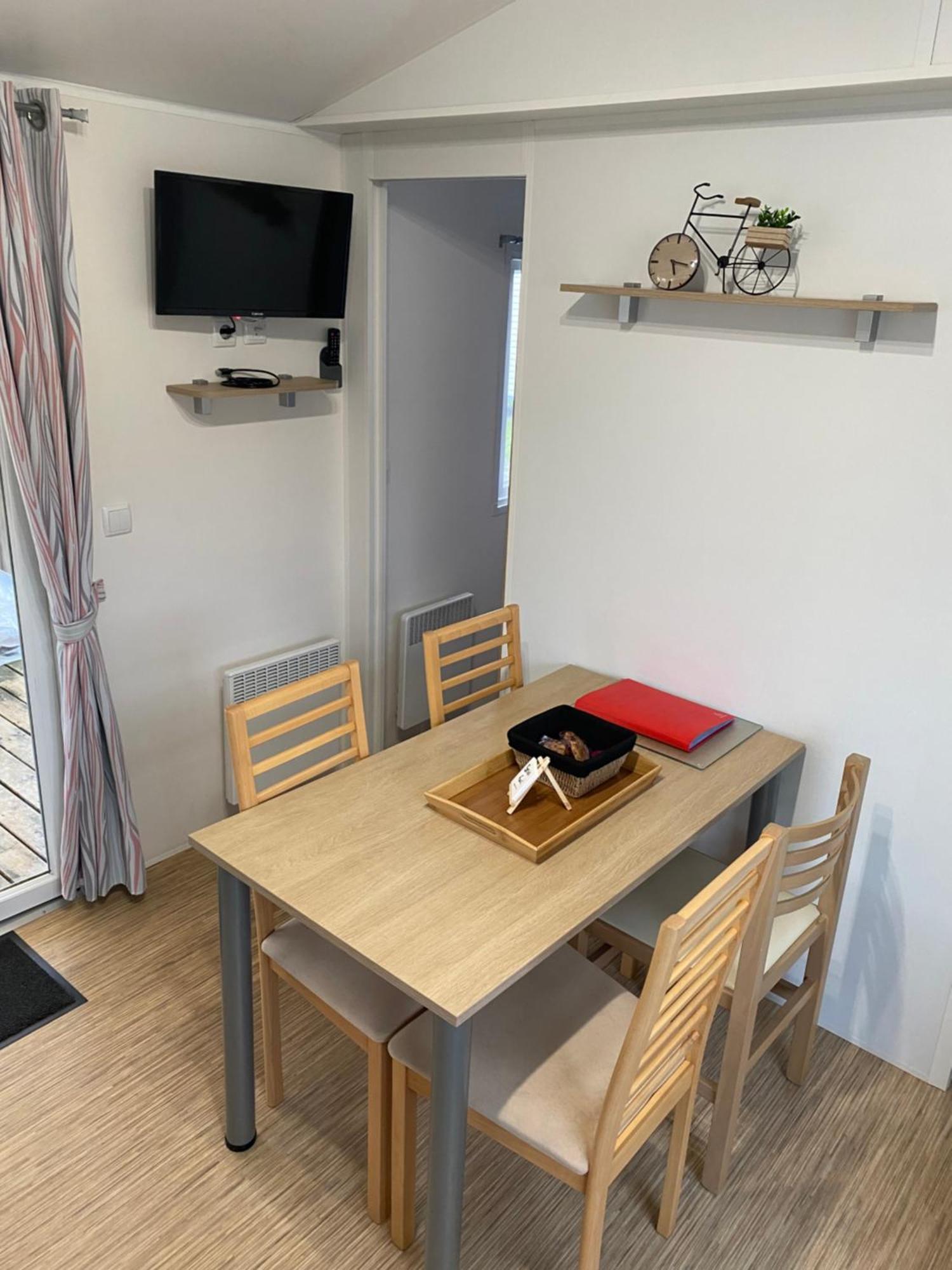 Mobil Home Tout Confort Ideal Pour 4 Personnes Dans Le Domaine De Dugny Camping 4 Etoiles, Proche De Blois, Du Zoo De Beauval Et Des Chateaux De La Loire Onzain Exteriör bild